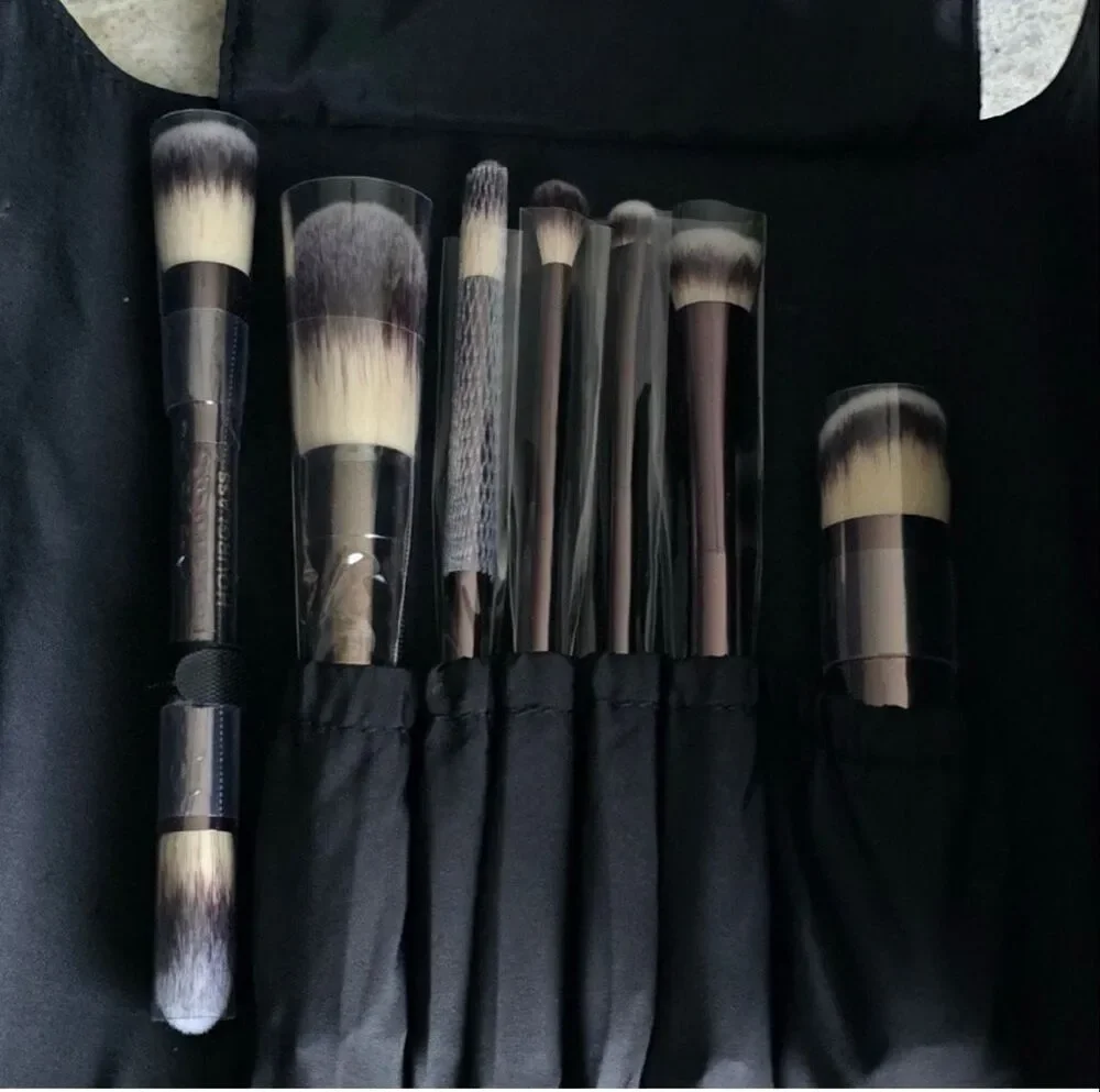 New Hourglass Professional Makeup Brush Set 7Pc With Case